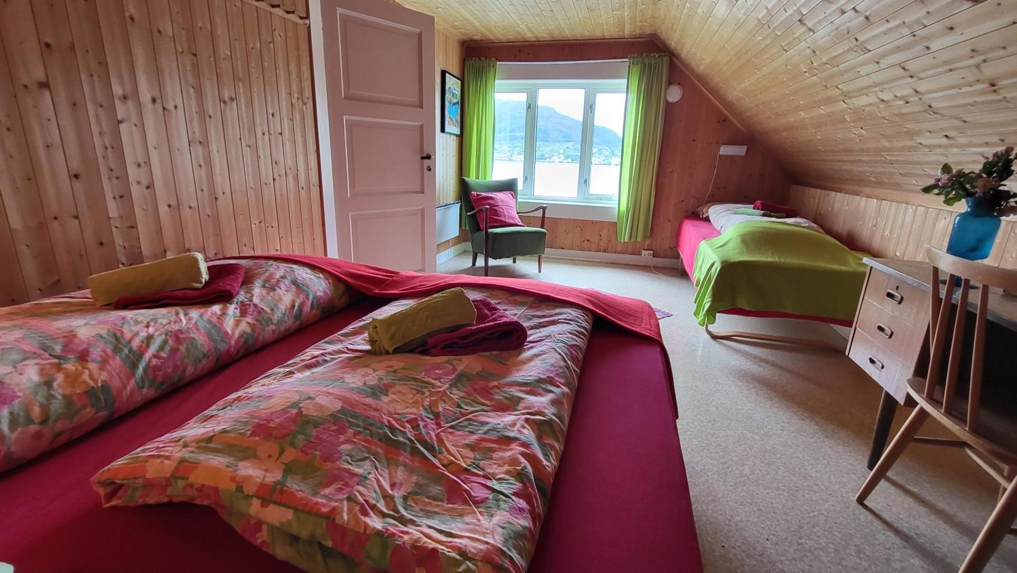 Bed and Breakfast Ulvesund Fyr Raudeberg Экстерьер фото