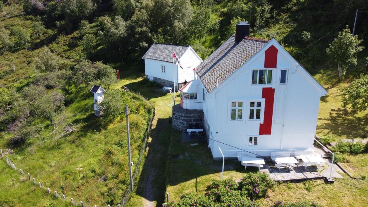 Bed and Breakfast Ulvesund Fyr Raudeberg Экстерьер фото